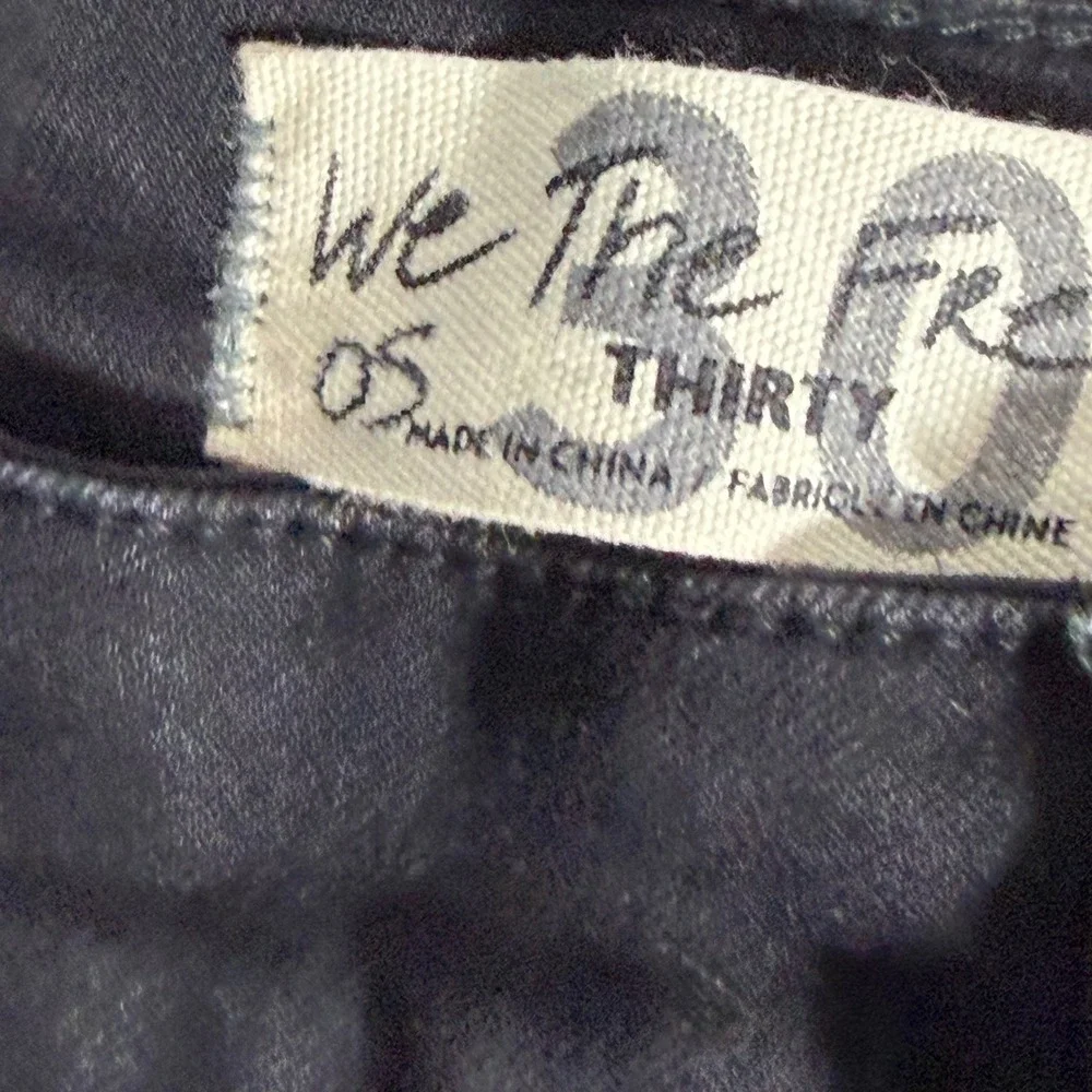 Free People‎ We The Free Raw Edge High Rise Flare Jeans Black Raw Hem Size 30